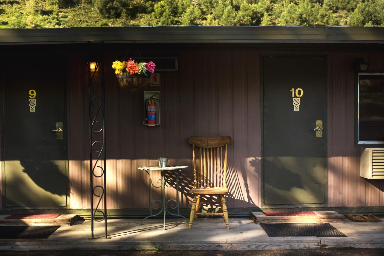 Cozy Mountain Motel Austin Dış mekan fotoğraf